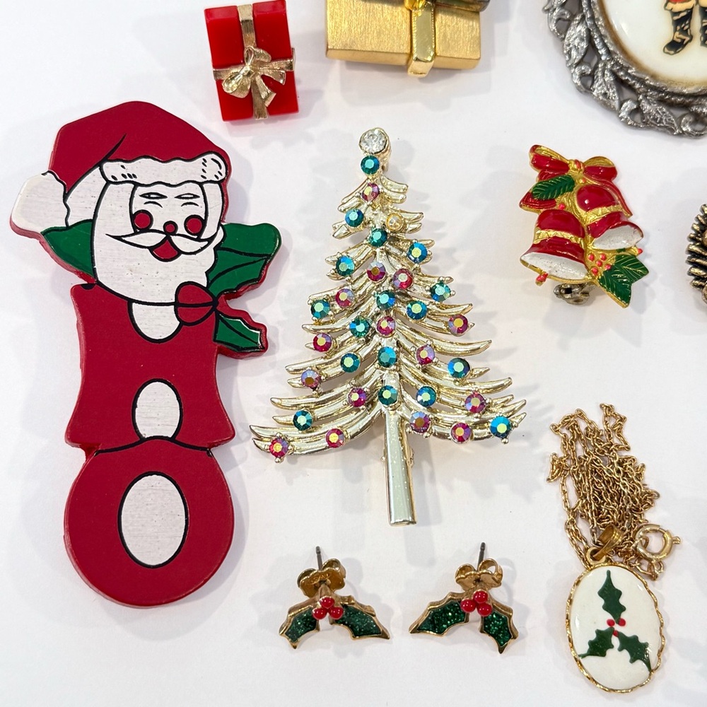 Vintage Christmas Jewelry Lot Avon Eisenburg Ice Candy Cane Brooch Rhinestone - Picture 3 of 16